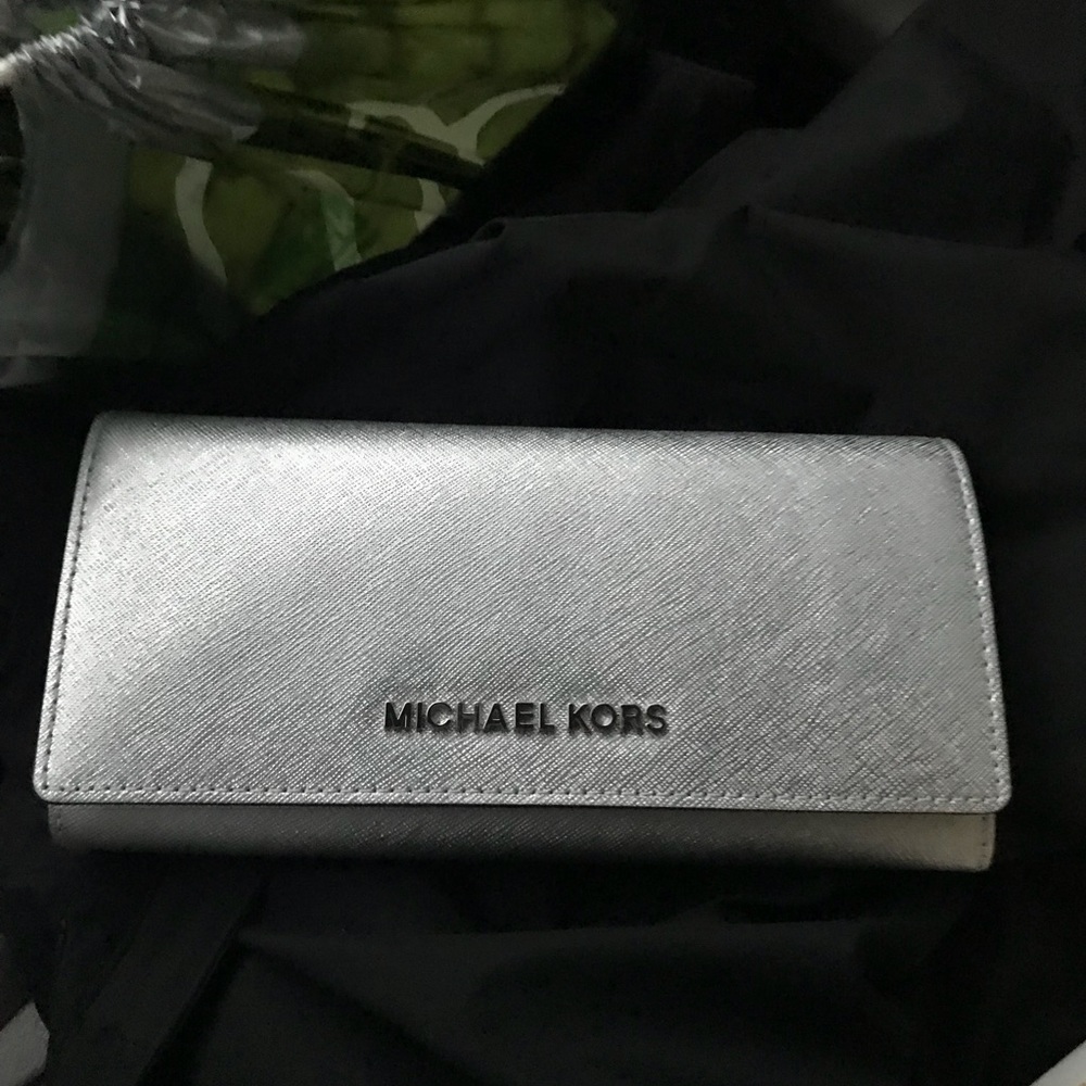 Michael Kors wallet